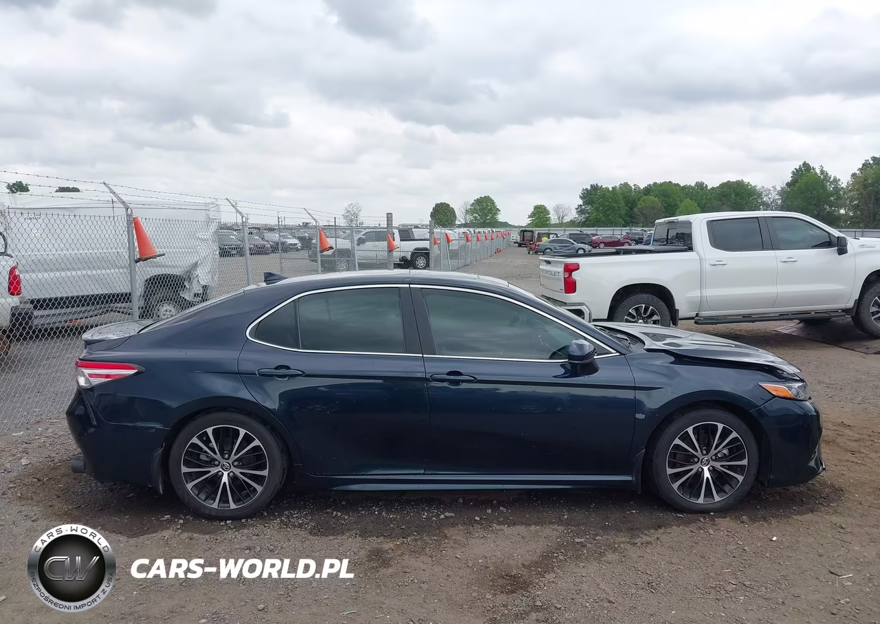 2020 Toyota Camry Se VIN:4T1G11AK8LU906990 - 13