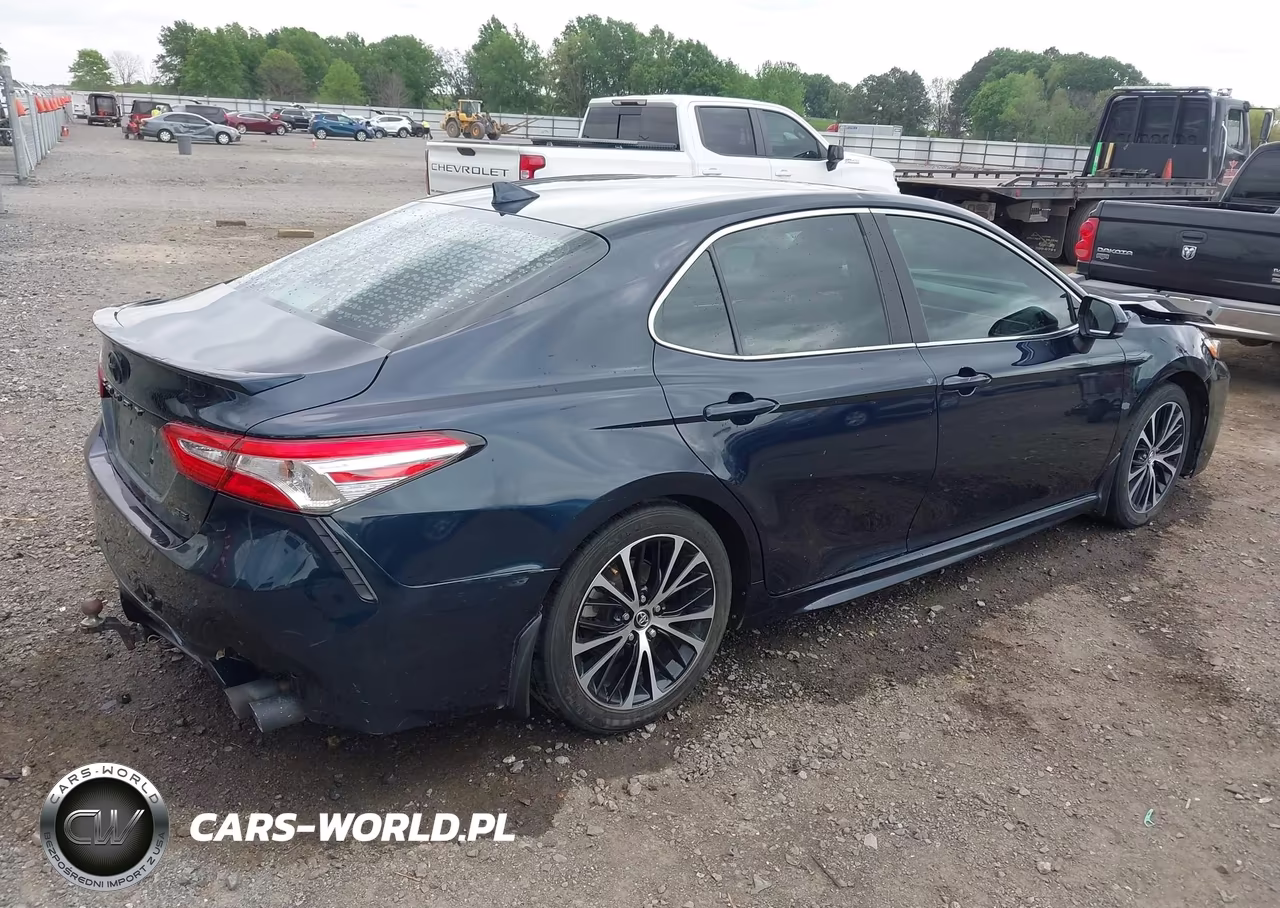 2020 Toyota Camry Se VIN:4T1G11AK8LU906990 - 4