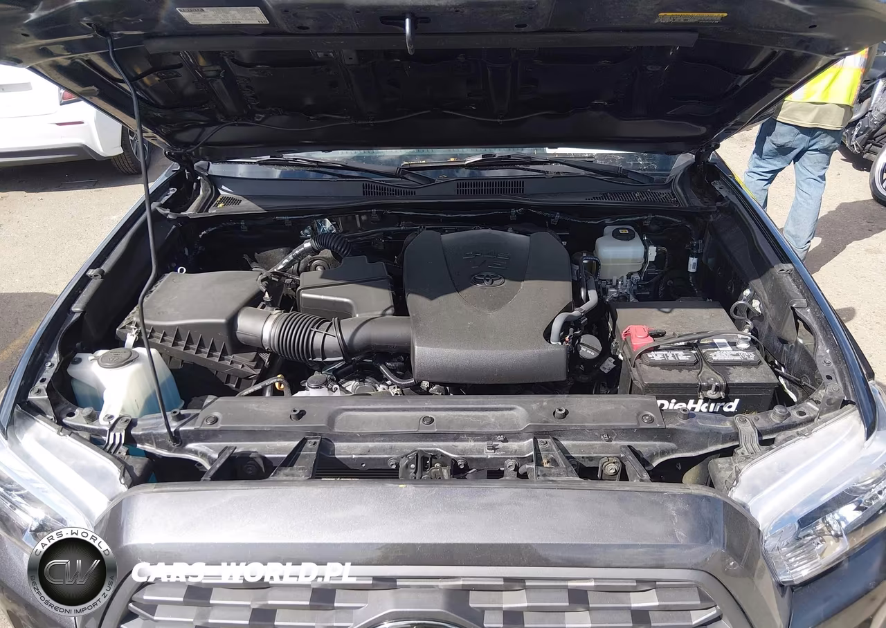2022 Toyota Tacoma 4Wd Trd Off Road VIN:3TMCZ5AN5NM525862 - 10