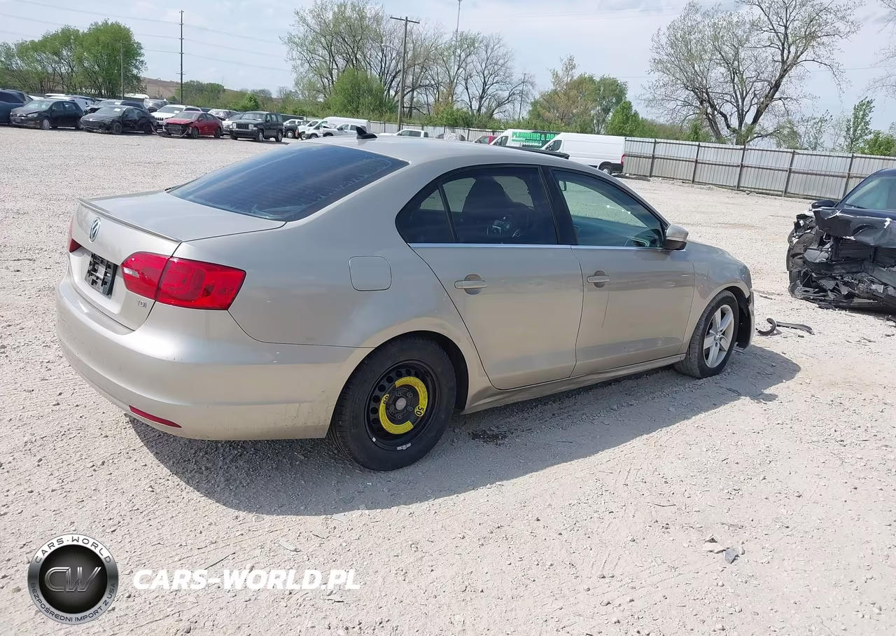 2014 Volkswagen Jetta 2.0L Tdi VIN:3VWLL7AJ5EM294128 - 4