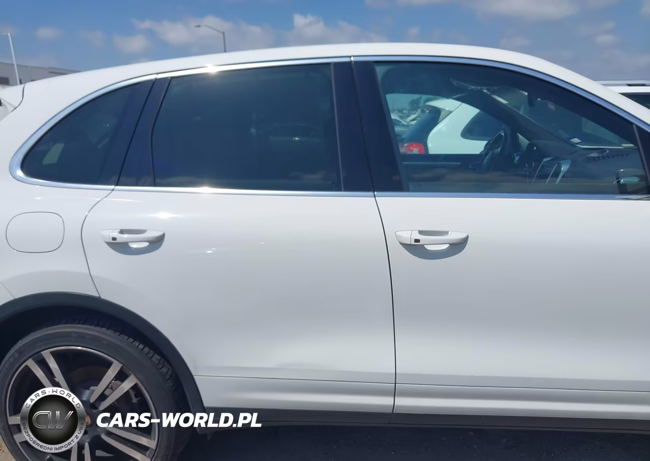 2012 Porsche Cayenne VIN:WP1AA2A25CLA09629 - 12