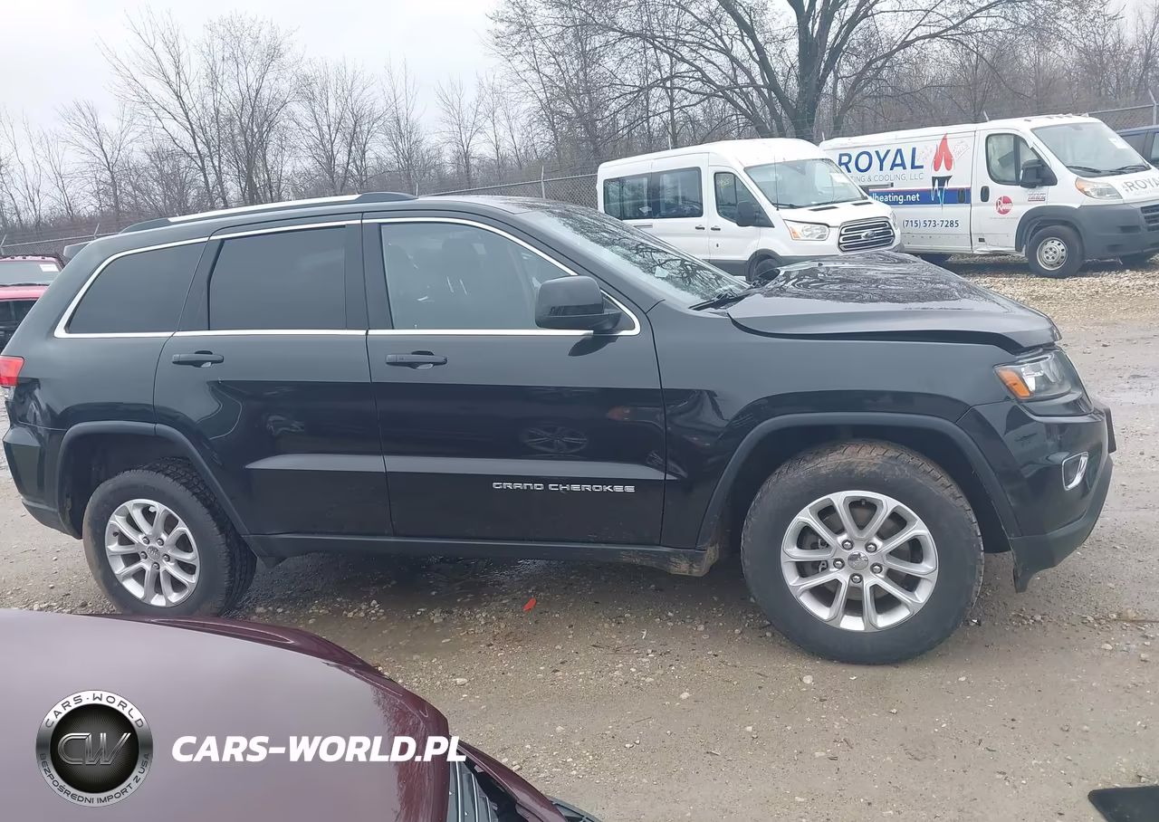 2015 Jeep Grand Cherokee Laredo VIN:1C4RJFAG7FC133820 - 13