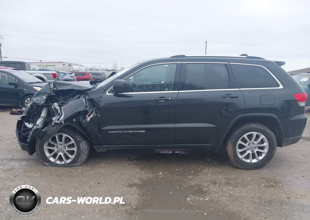 2015 Jeep Grand Cherokee Laredo VIN:1C4RJFAG7FC133820 - 14
