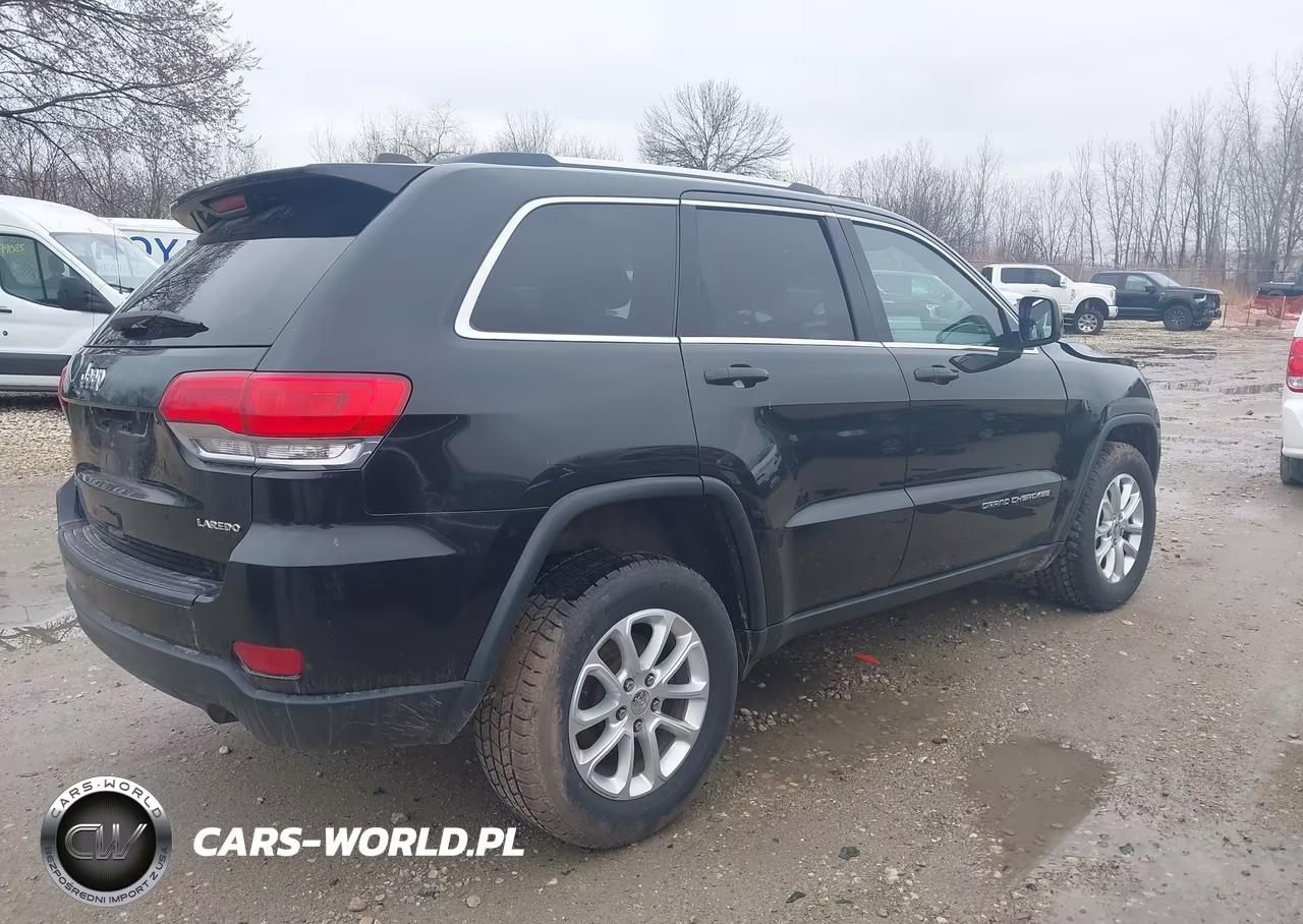 2015 Jeep Grand Cherokee Laredo VIN:1C4RJFAG7FC133820 - 4