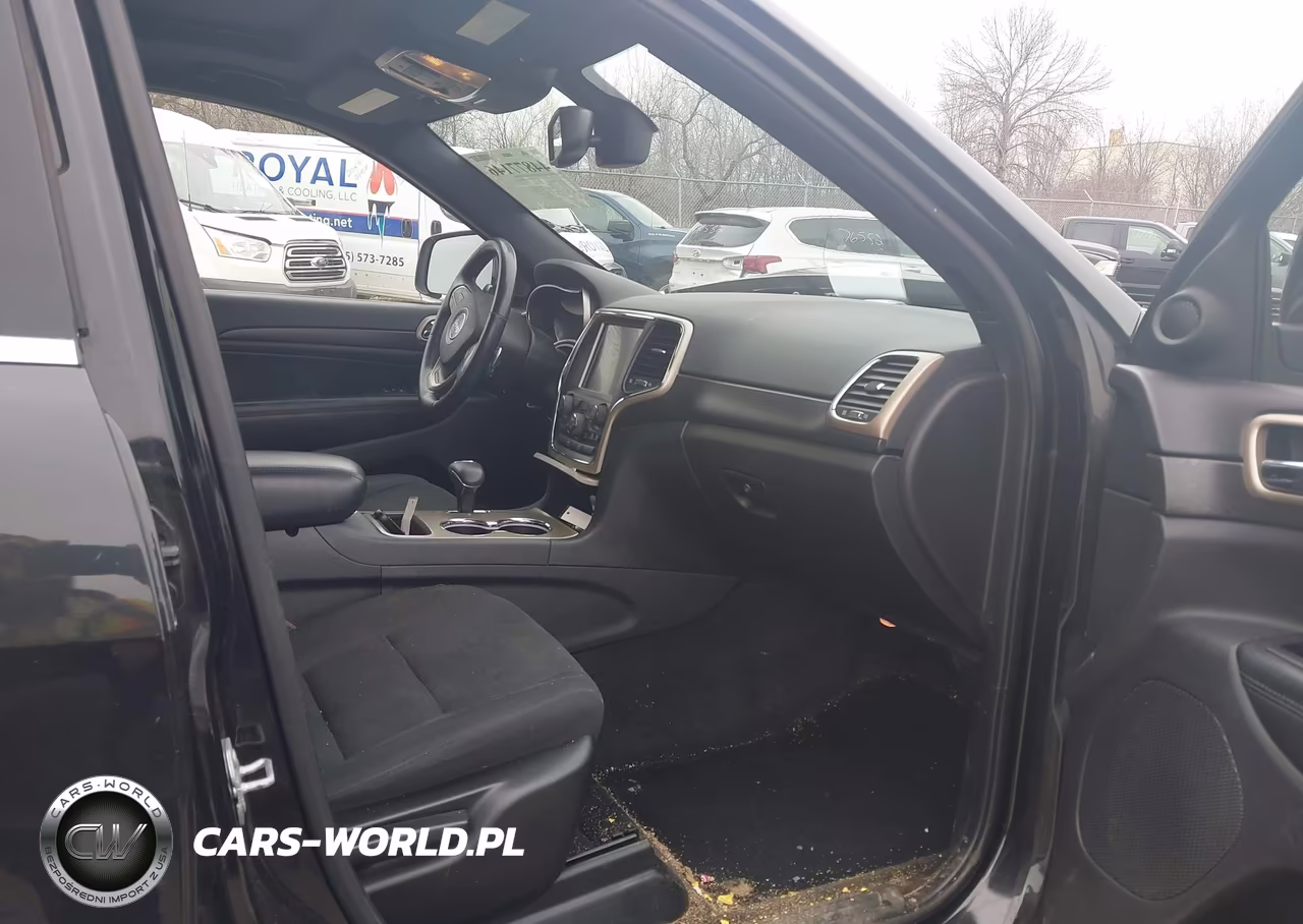 2015 Jeep Grand Cherokee Laredo VIN:1C4RJFAG7FC133820 - 5