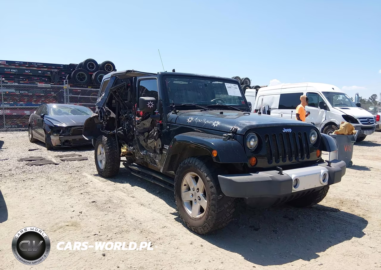 2010 Jeep Wrangler Unlimited Sahara VIN:1J4BA5H19AL214947 - 6