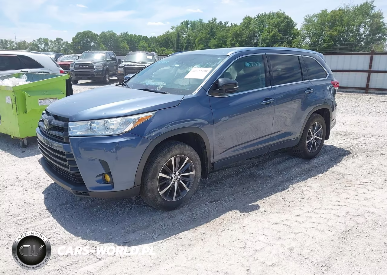 2018 Toyota Highlander Xle VIN:5TDJZRFH8JS486924 - 2