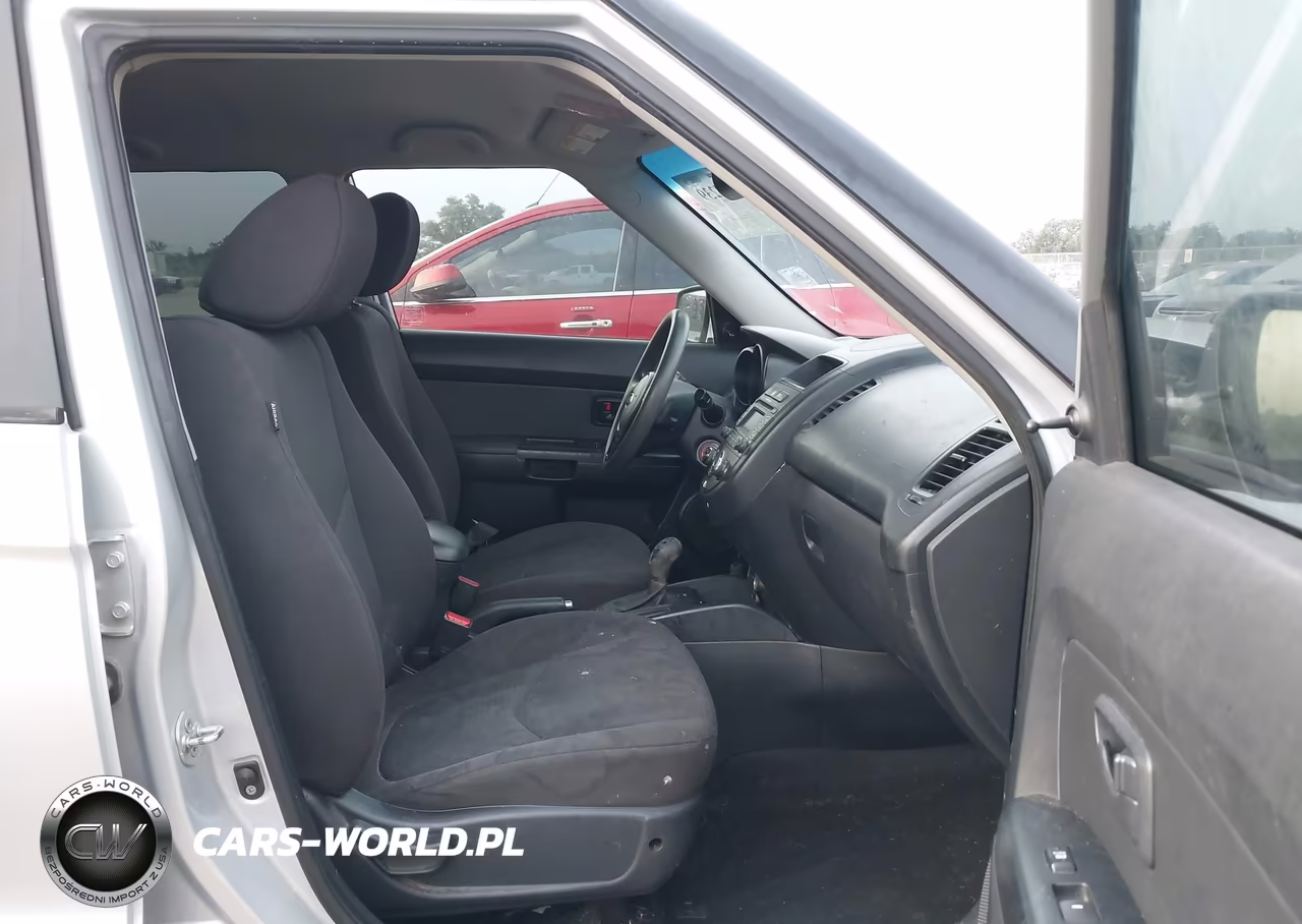 2013 Kia Soul VIN:KNDJT2A56D7774896 - 5