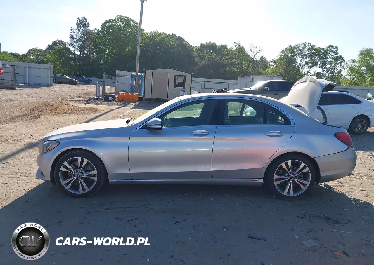 2018 Mercedes-Benz C 300 VIN:55SWF4JB7JU238641 - 13