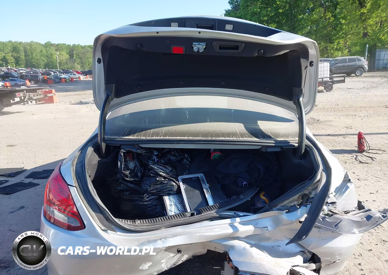 2018 Mercedes-Benz C 300 VIN:55SWF4JB7JU238641 - 15