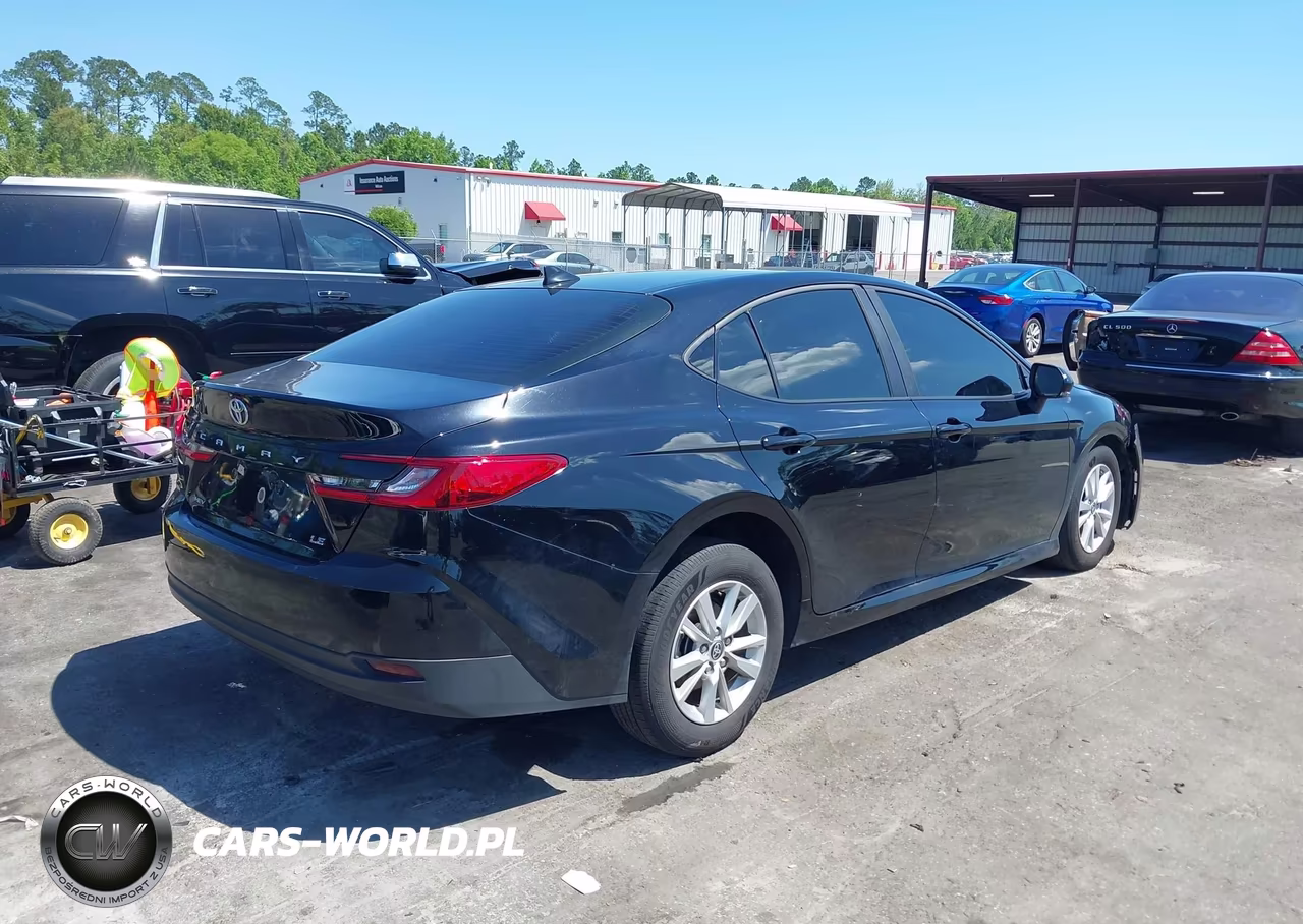 2025 Toyota Camry Le VIN:4T1DAACK2SU550079 - 4