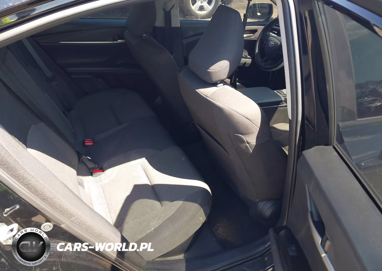 2025 Toyota Camry Le VIN:4T1DAACK2SU550079 - 8