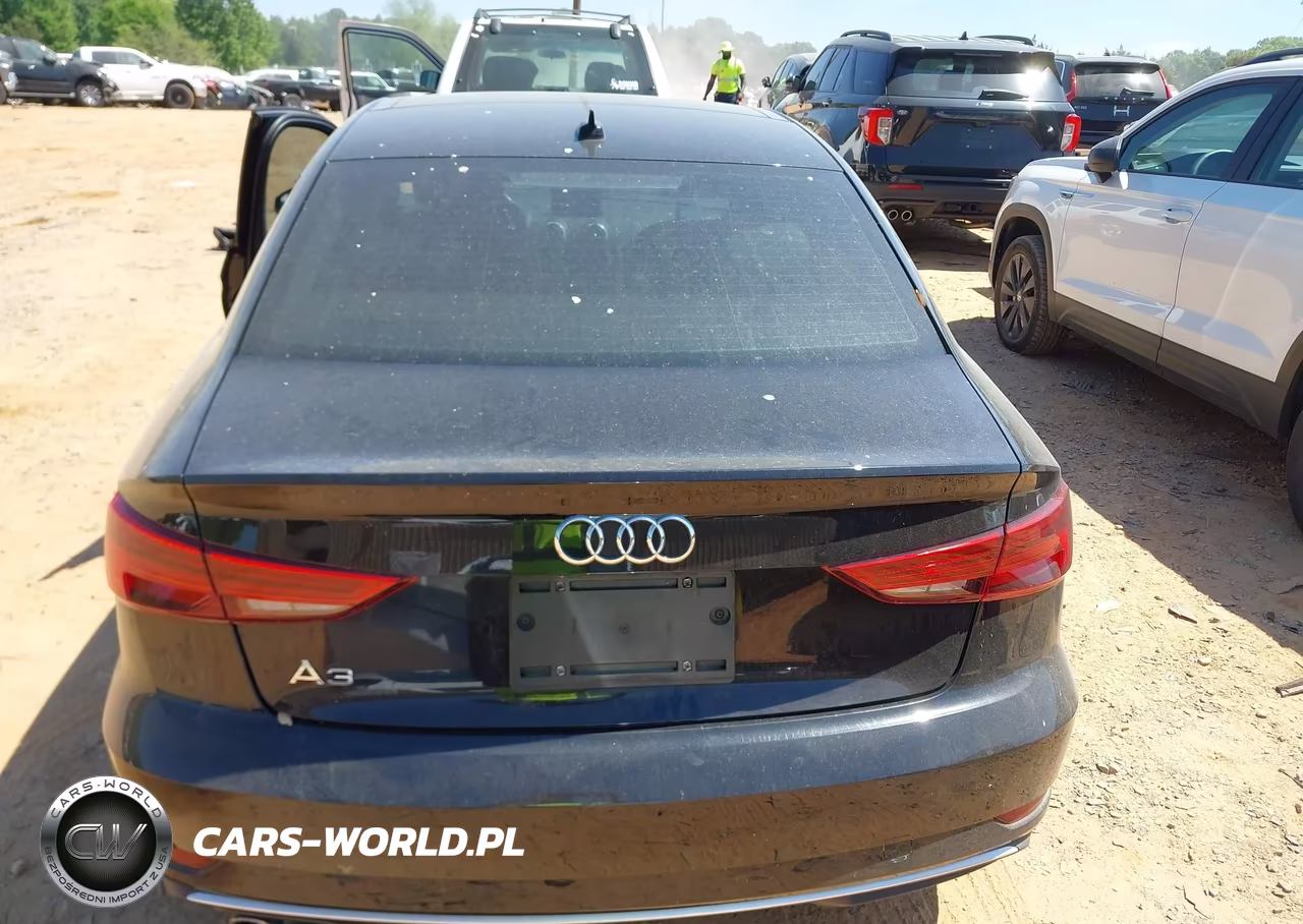 2017 Audi A3 2.0T Premium VIN:WAUAUGFF5H1074532 - 16