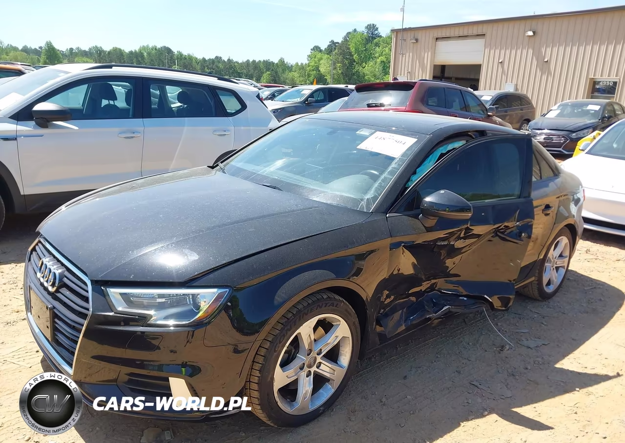 2017 Audi A3 2.0T Premium VIN:WAUAUGFF5H1074532 - 2