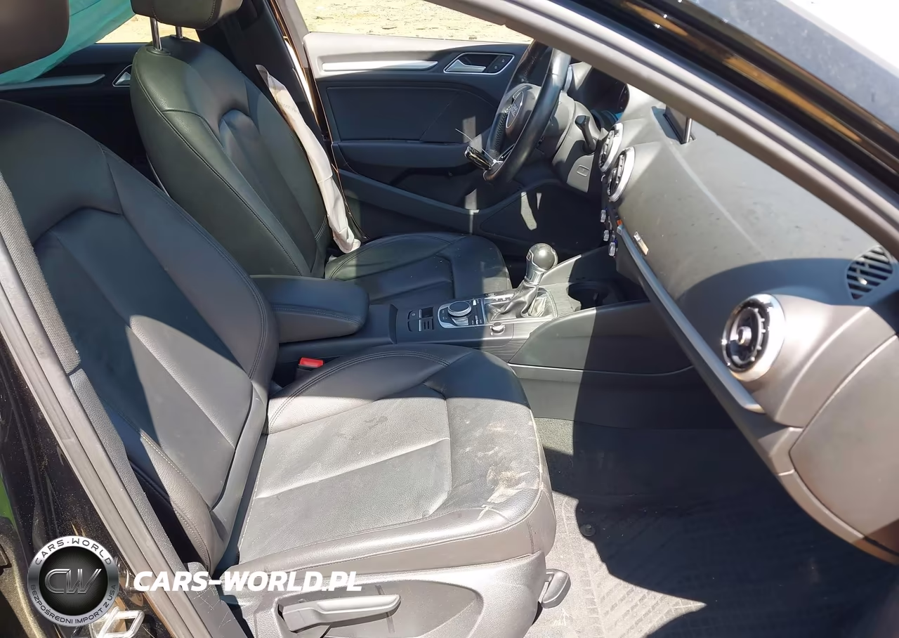 2017 Audi A3 2.0T Premium VIN:WAUAUGFF5H1074532 - 5