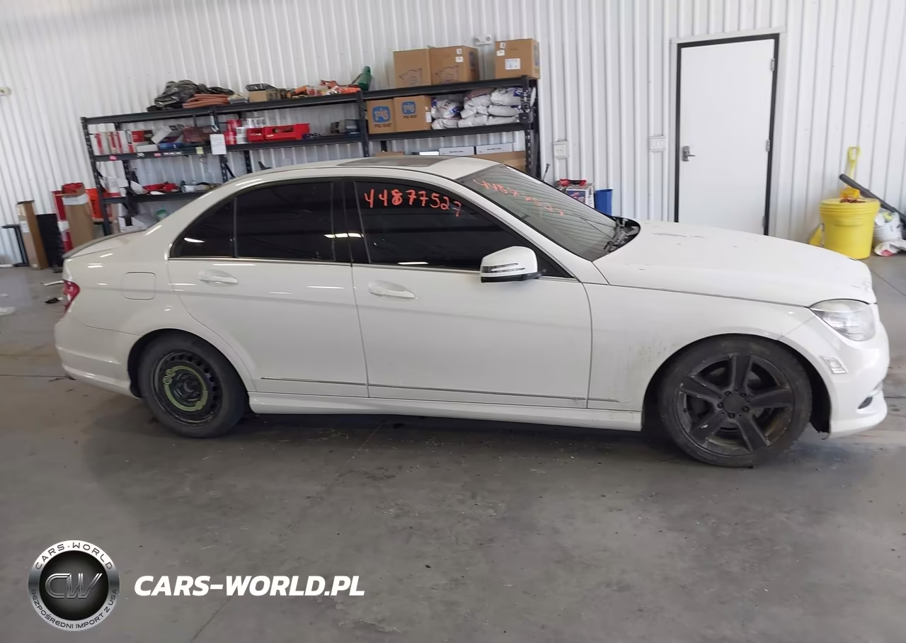 2011 Mercedes-Benz C 300 Luxury 4Matic-Sport 4Matic VIN:WDDGF8BB9BR144144 - 13