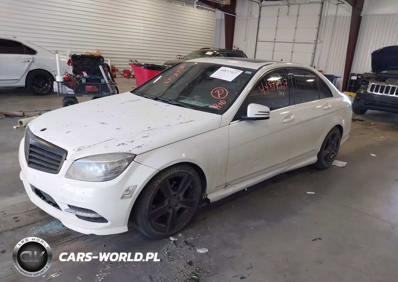 2011 Mercedes-Benz C 300 Luxury 4Matic-Sport 4Matic VIN:WDDGF8BB9BR144144 - 2