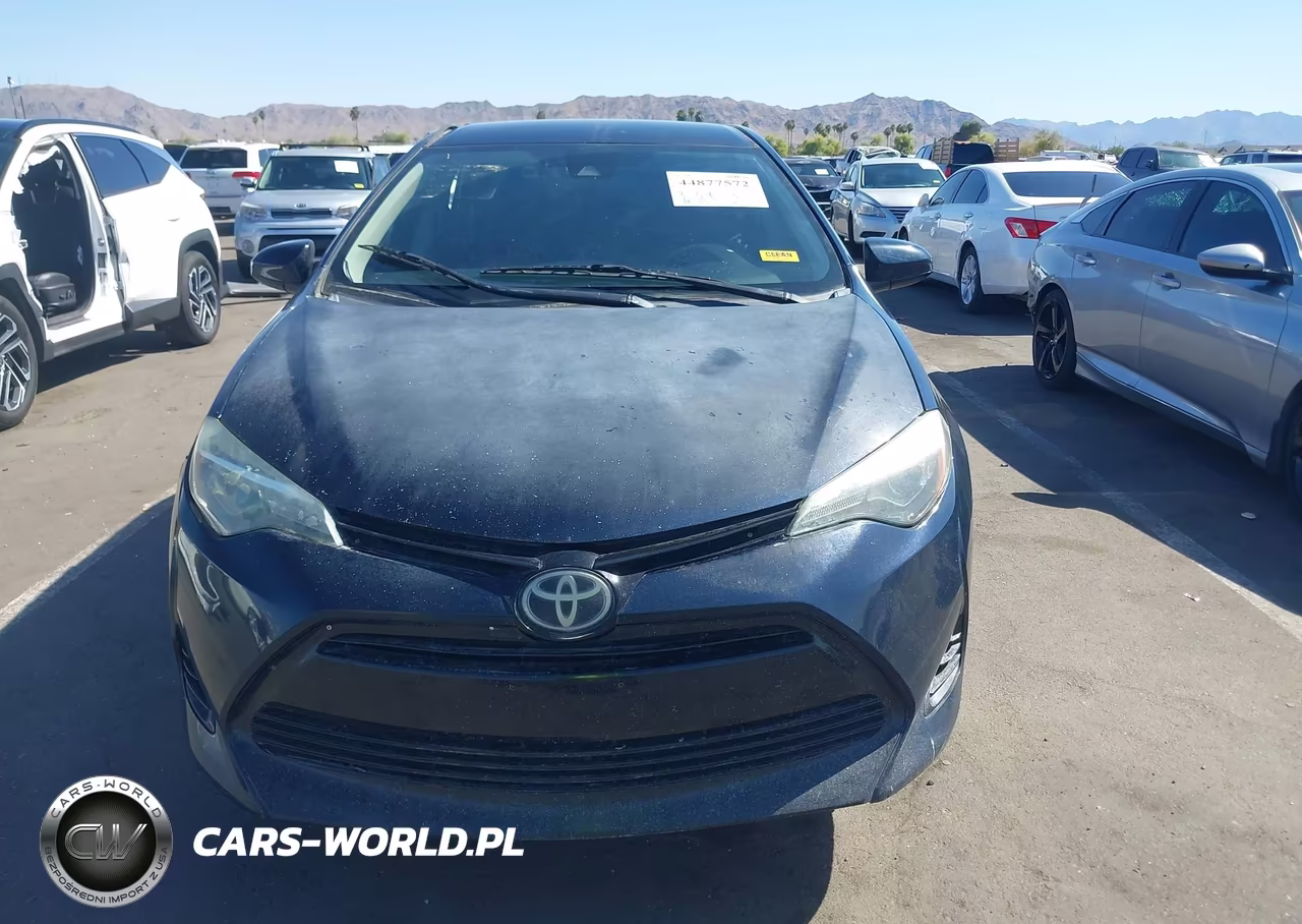 2018 Toyota Corolla Le VIN:2T1BURHE9JC033460 - 13