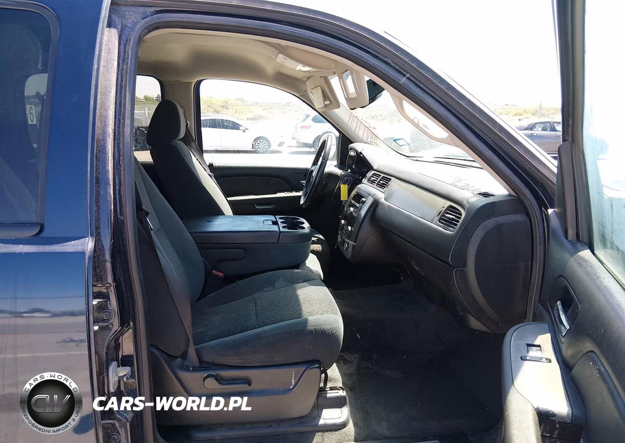 2008 Chevrolet Suburban 1500 Ls VIN:3GNFC16098G247109 - 5