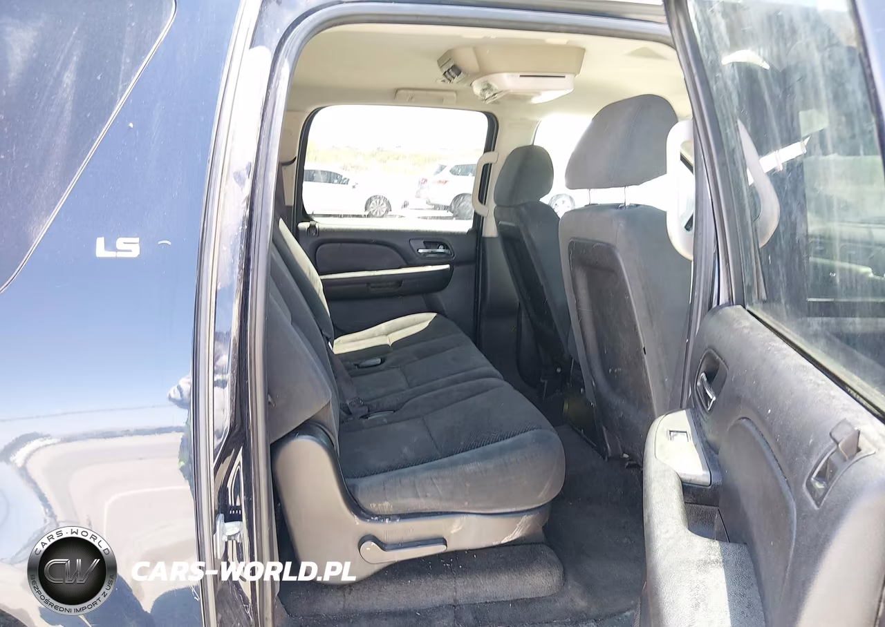 2008 Chevrolet Suburban 1500 Ls VIN:3GNFC16098G247109 - 8