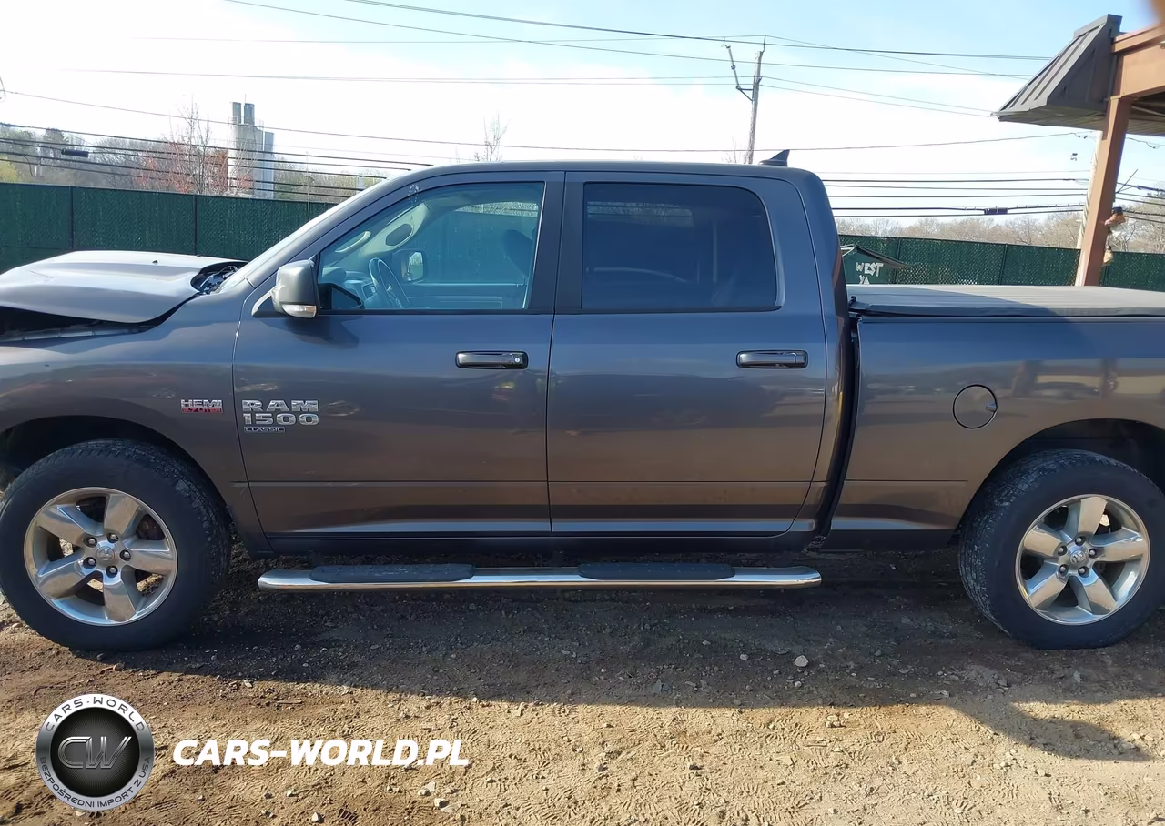 2019 Ram 1500 Classic Big Horn 4X4 6'4 Box VIN:1C6RR7TT5KS576497 - 14