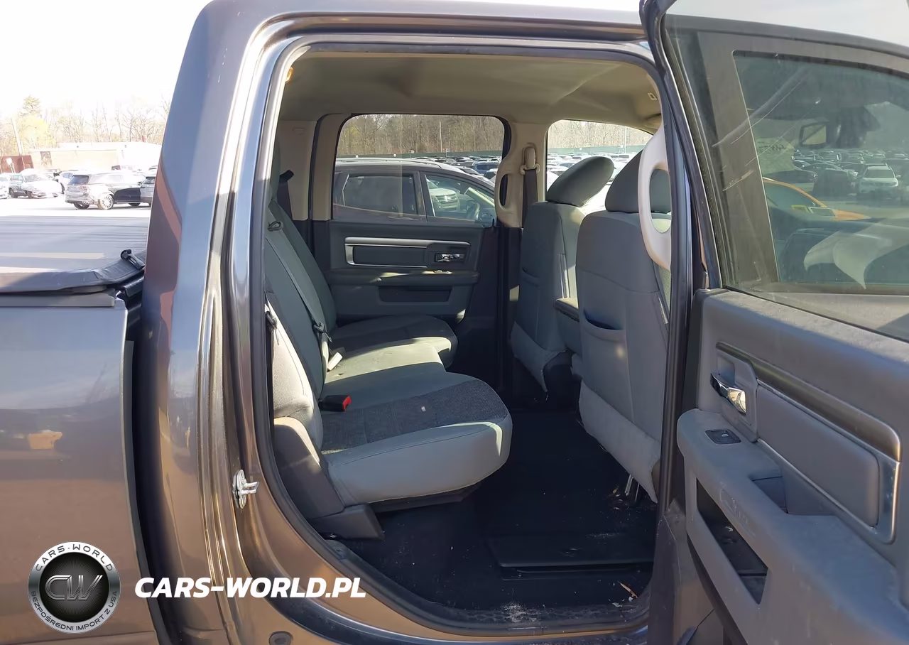 2019 Ram 1500 Classic Big Horn 4X4 6'4 Box VIN:1C6RR7TT5KS576497 - 8