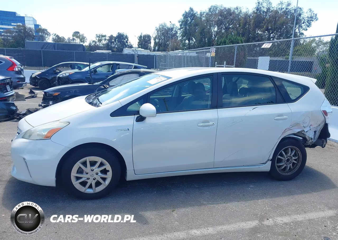 2012 Toyota Prius V Three VIN:JTDZN3EU0C3050437 - 14