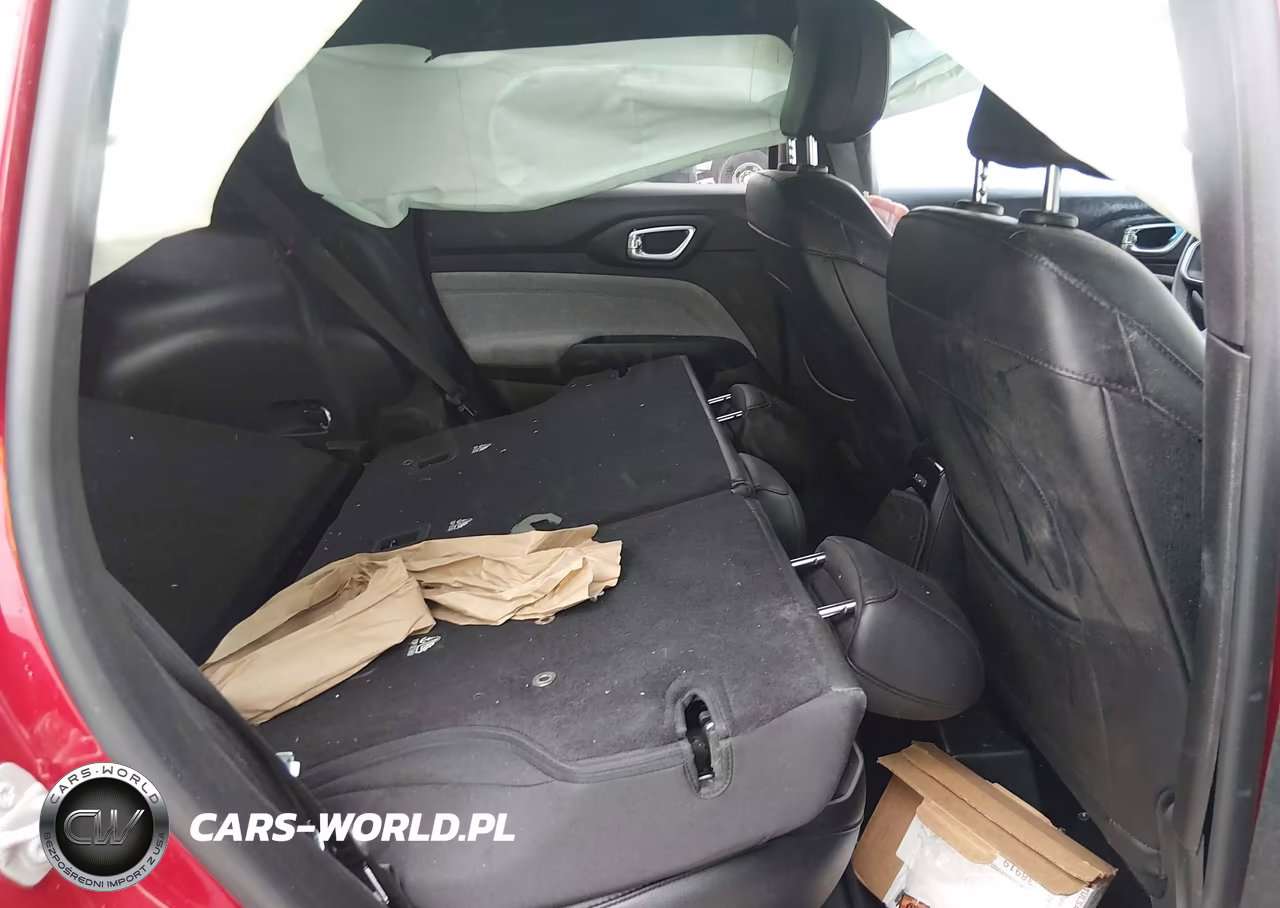 2024 Jeep Compass Latitude 4X4 VIN:3C4NJDBN1RT154395 - 8