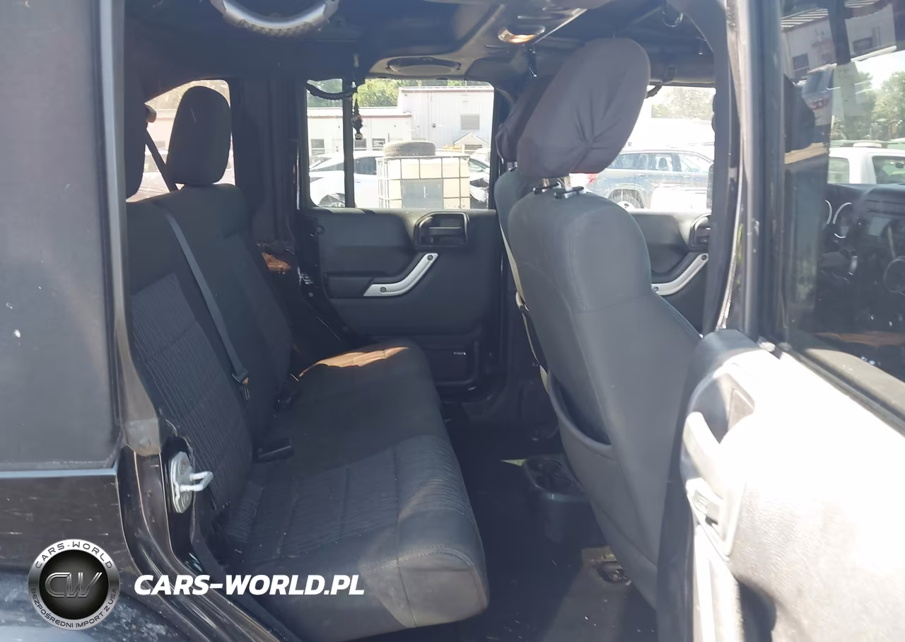 2012 Jeep Wrangler Unlimited Sahara VIN:1C4BJWEG5CL169660 - 8