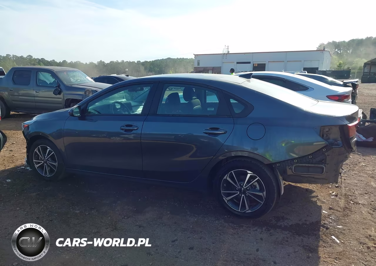 2024 Kia Forte Lxs VIN:3KPF24AD7RE755681 - 15