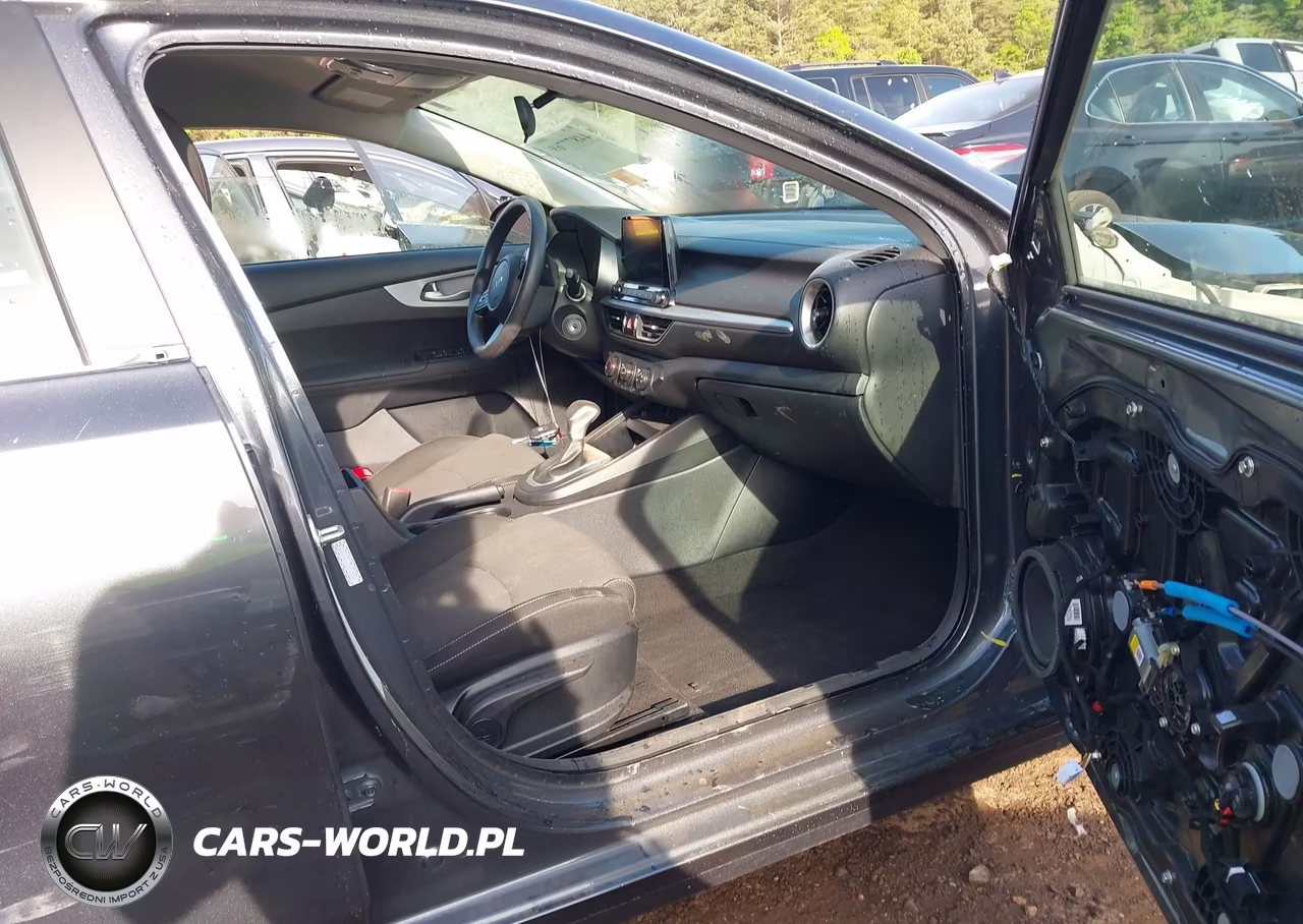 2024 Kia Forte Lxs VIN:3KPF24AD7RE755681 - 5