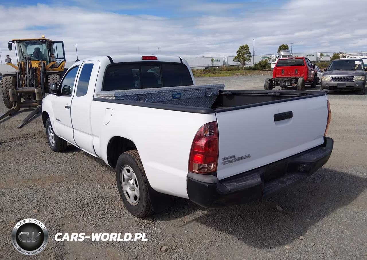 2014 Toyota Tacoma VIN:5TFTX4CN5EX042590 - 3