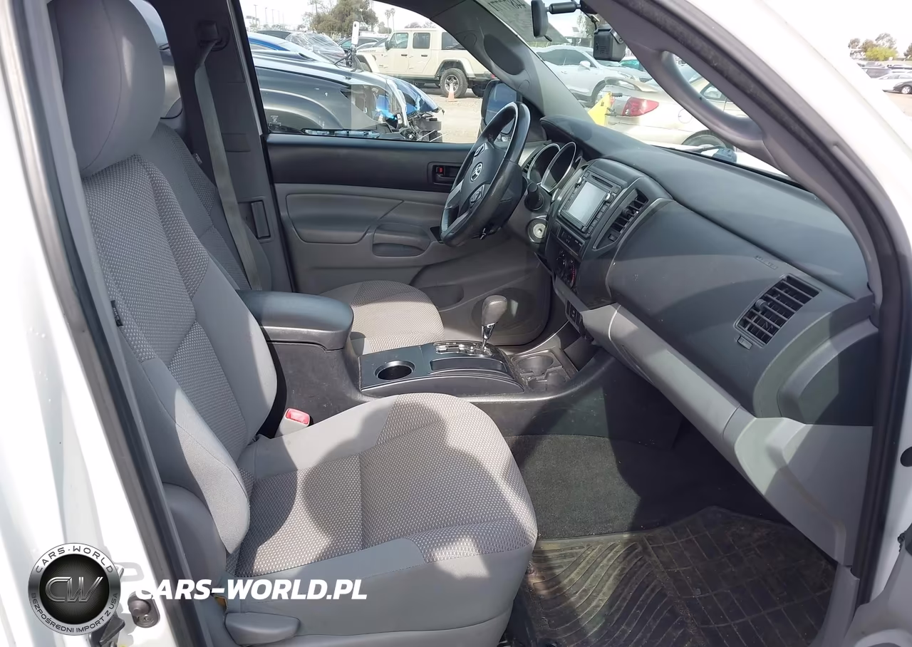 2014 Toyota Tacoma VIN:5TFTX4CN5EX042590 - 5