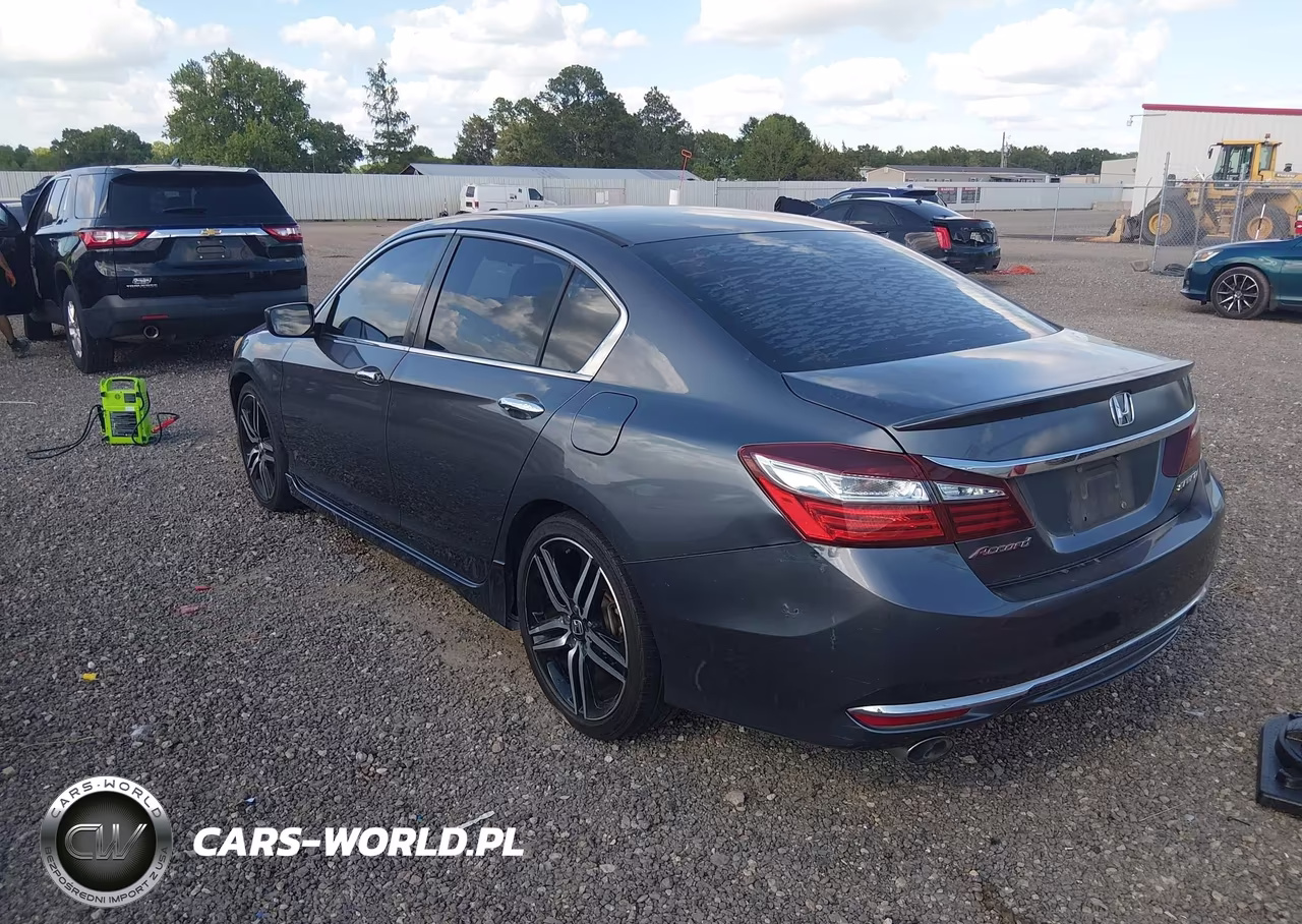 2016 Honda Accord Sport VIN:1HGCR2F50GA036715 - 3