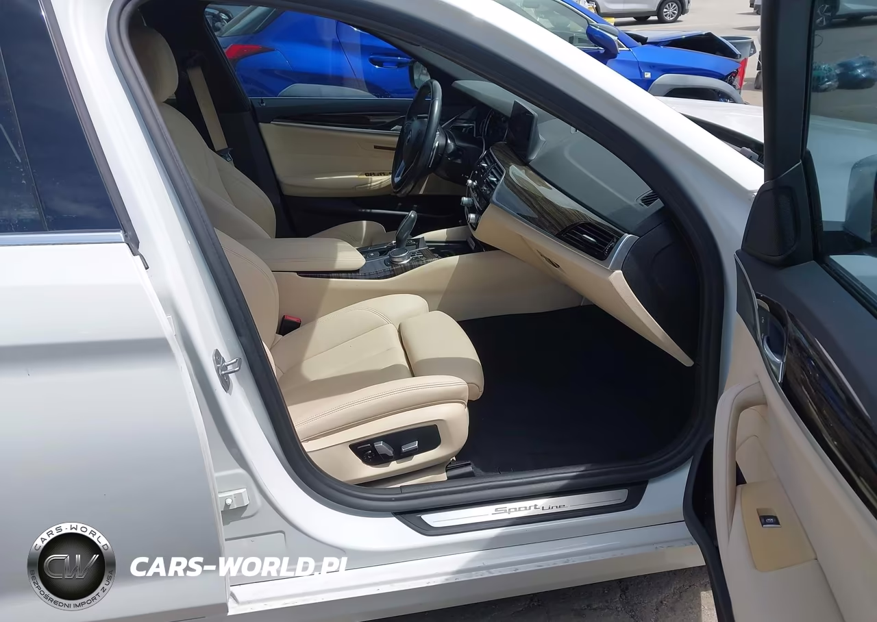 2019 BMW 530I VIN:WBAJA5C57KWW49359 - 5