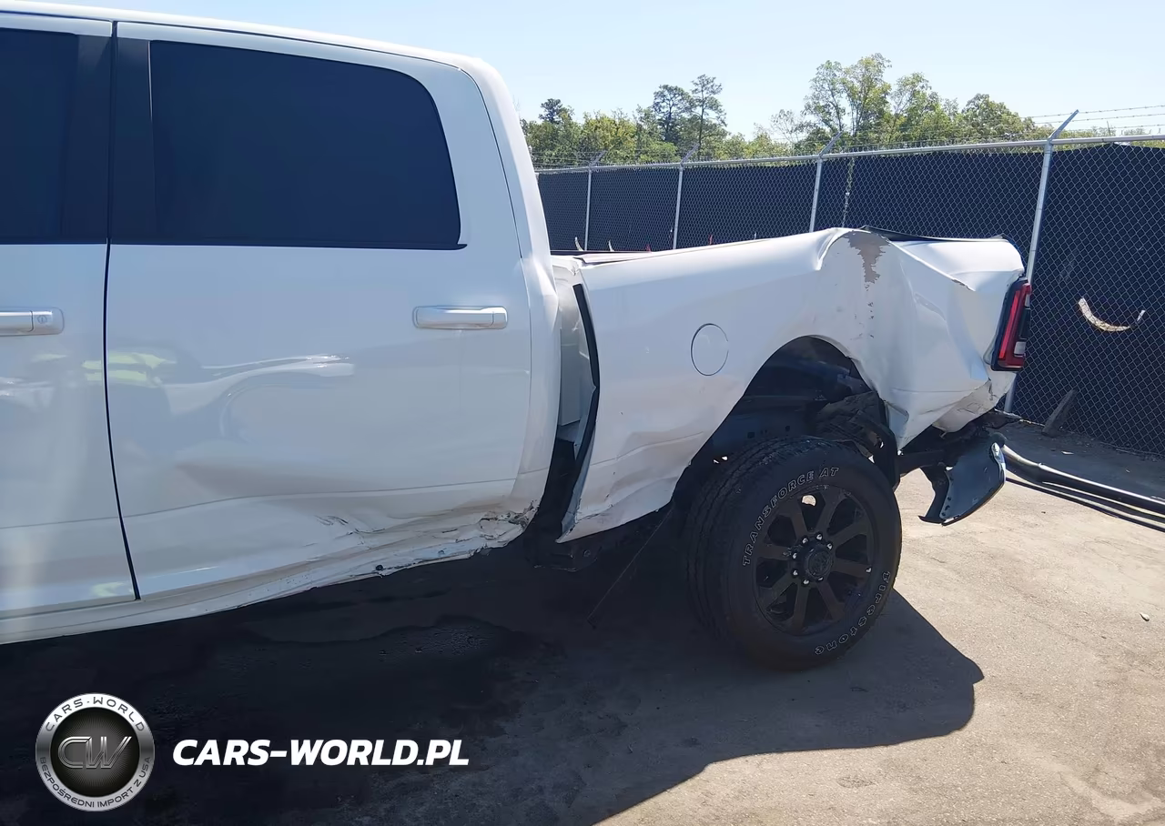 2024 Ram 2500 Big Horn 4X4 6'4 Box VIN:3C6UR5DJ5RG335620 - 6
