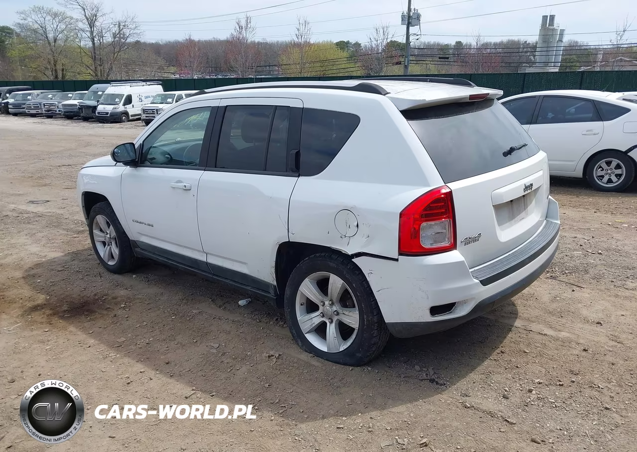 2011 Jeep Compass VIN:1J4NF1FB7BD244723 - 3