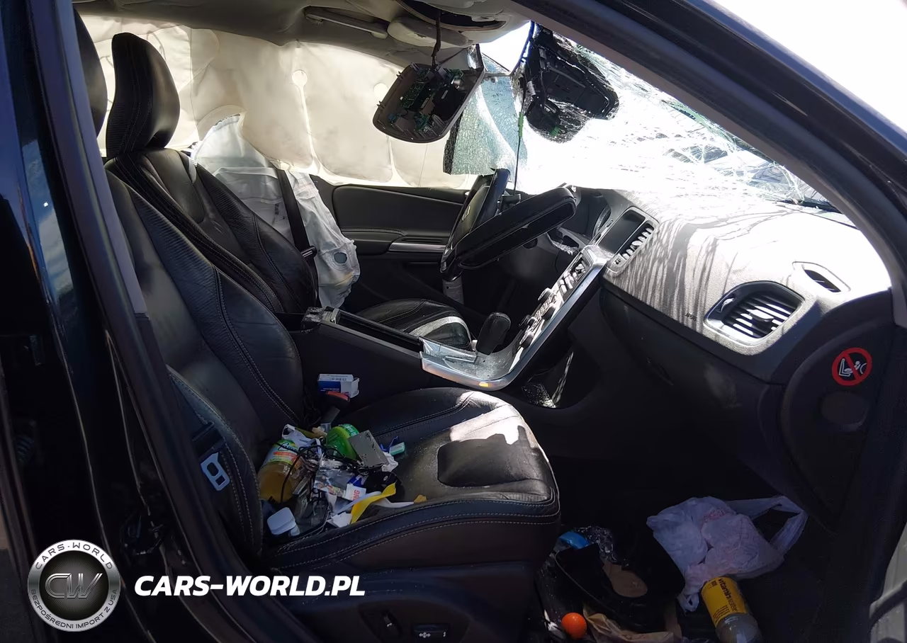 2012 Volvo S60 T6 VIN:YV1902FH2C2112933 - 5