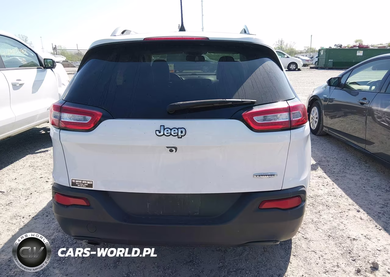 2018 Jeep Cherokee Latitude Plus Fwd VIN:1C4PJLLB7JD540353 - 17