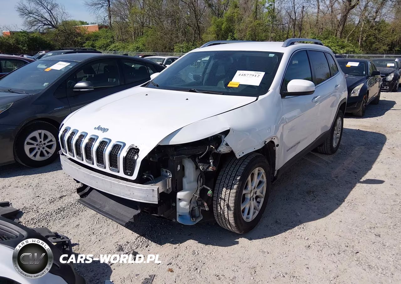 2018 Jeep Cherokee Latitude Plus Fwd VIN:1C4PJLLB7JD540353 - 2