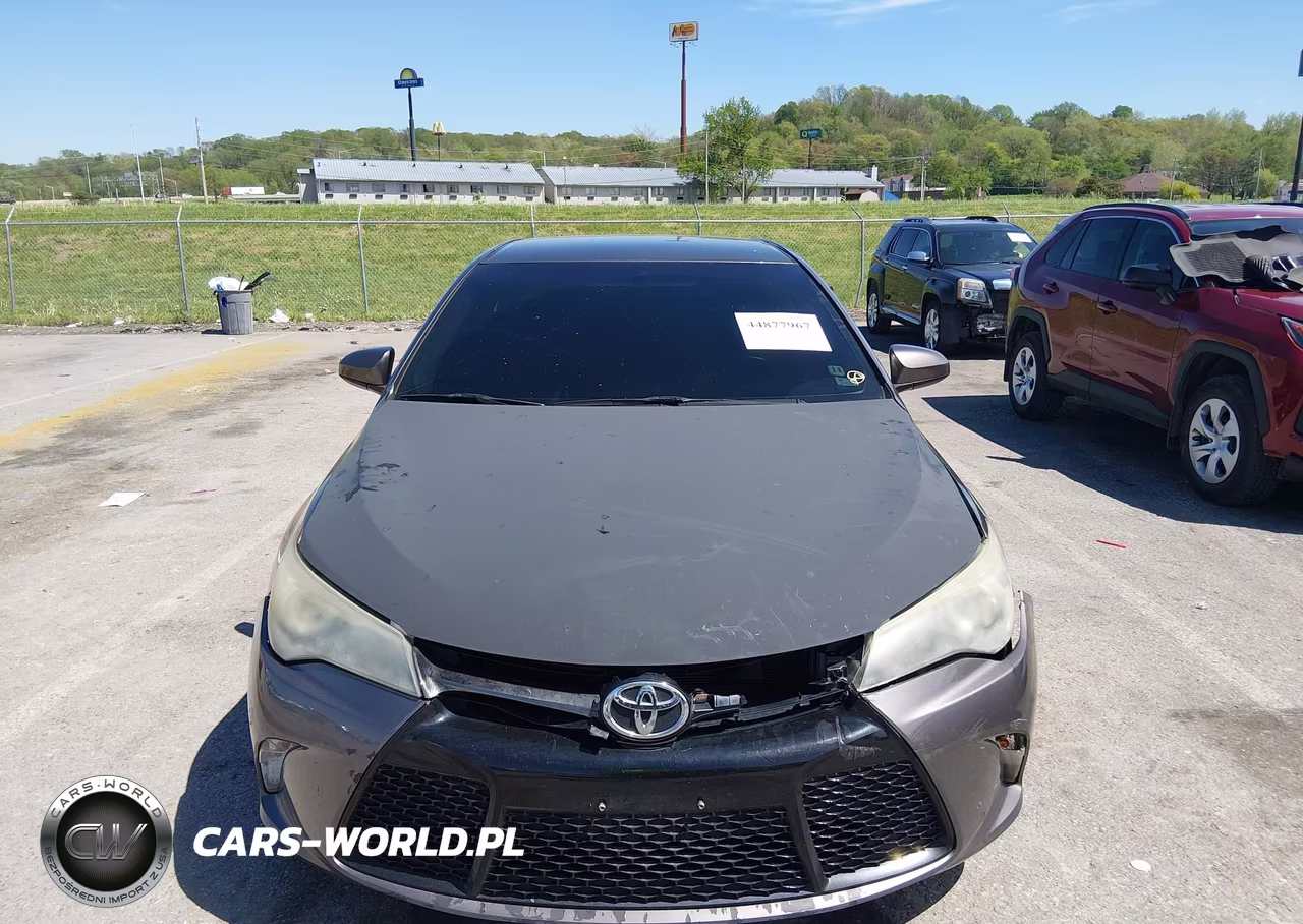 2015 Toyota Camry Se VIN:4T1BF1FK1FU031647 - 12