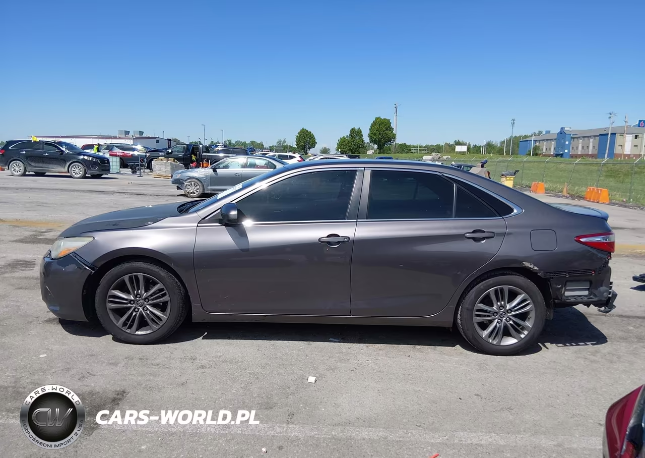 2015 Toyota Camry Se VIN:4T1BF1FK1FU031647 - 14