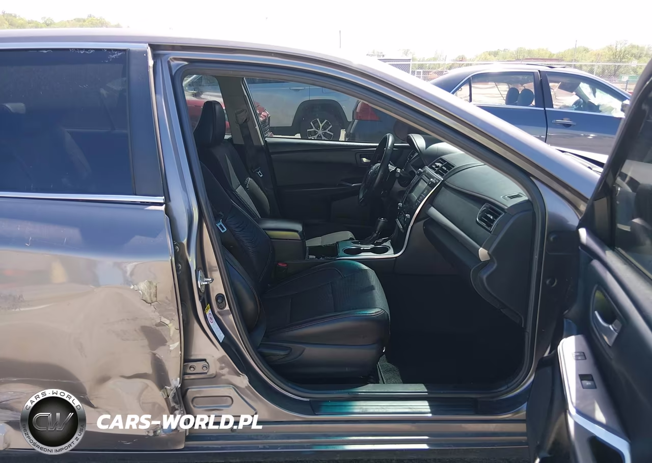 2015 Toyota Camry Se VIN:4T1BF1FK1FU031647 - 5