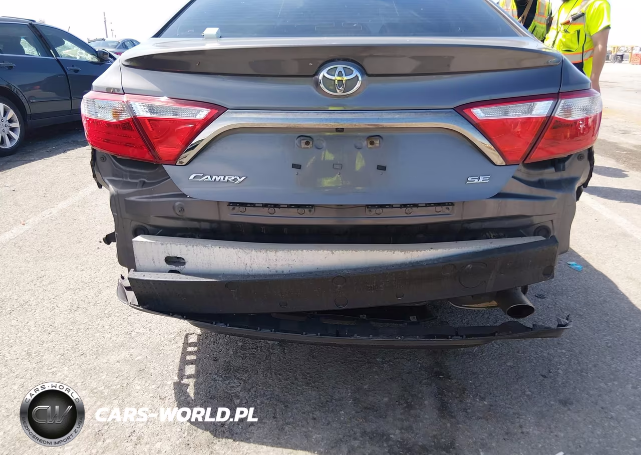 2015 Toyota Camry Se VIN:4T1BF1FK1FU031647 - 6