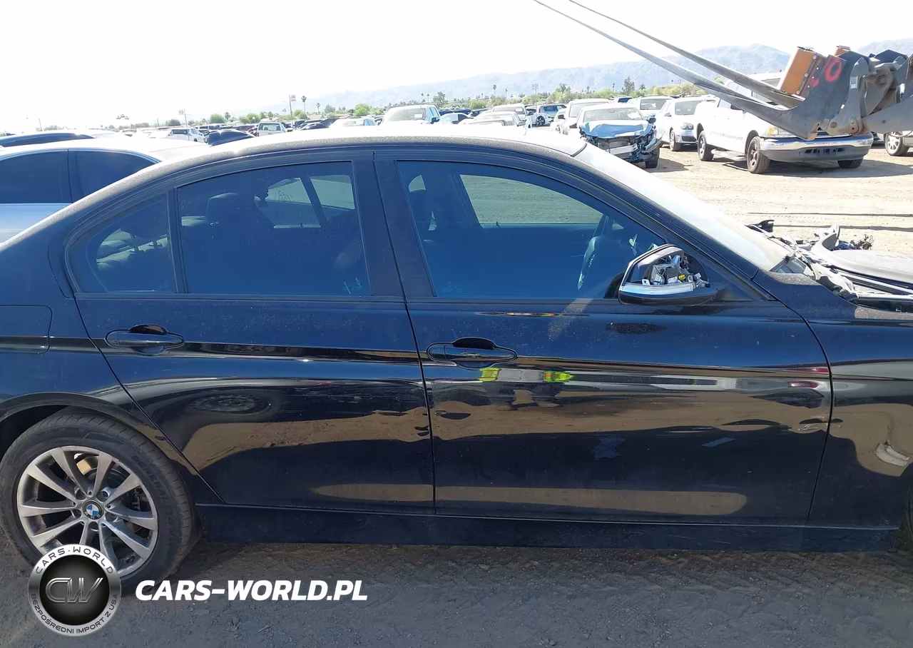 2018 BMW 320I VIN:WBA8A9C52JAH14168 - 13