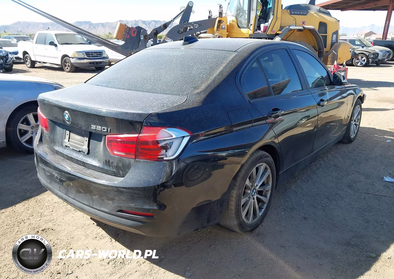 2018 BMW 320I VIN:WBA8A9C52JAH14168 - 4