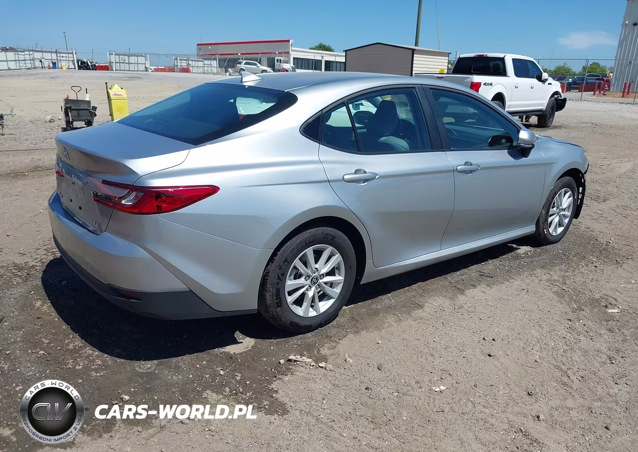 2026 Toyota Camry Le VIN:4T1DAACK6TU227154 - 4