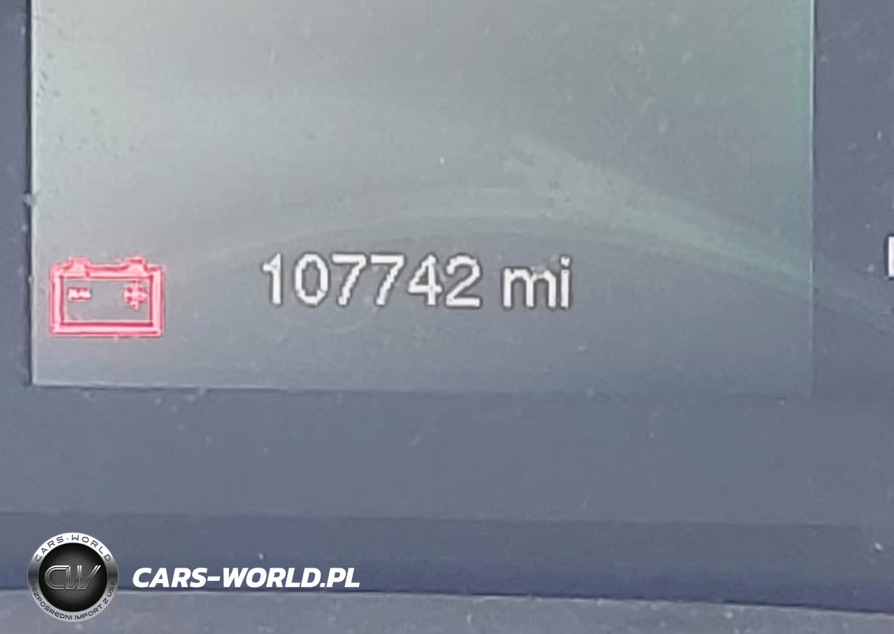 2018 Jeep Cherokee Latitude Plus 4X4 VIN:1C4PJMLB3JD578409 - 15