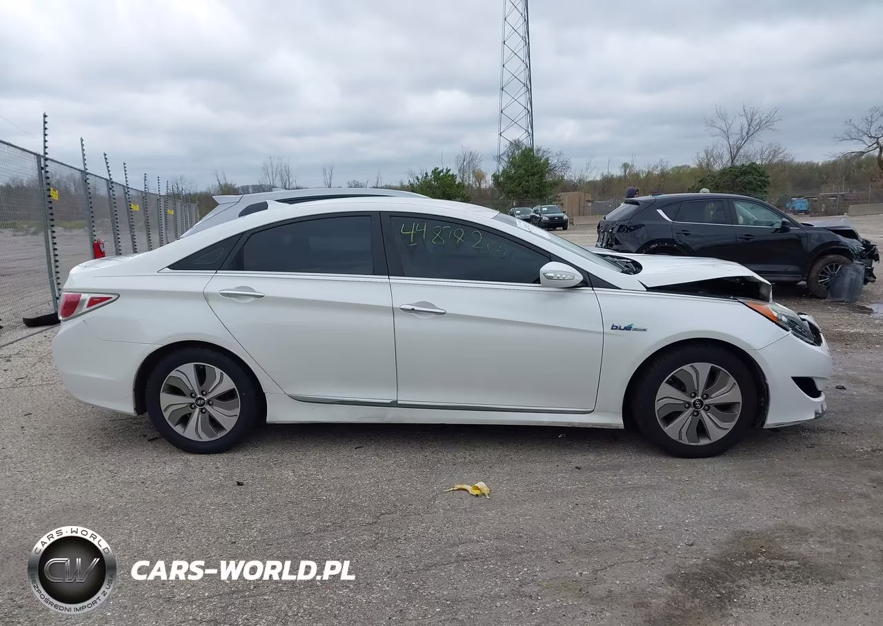 2013 Hyundai Sonata Hybrid Limited VIN:KMHEC4A47DA090460 - 13