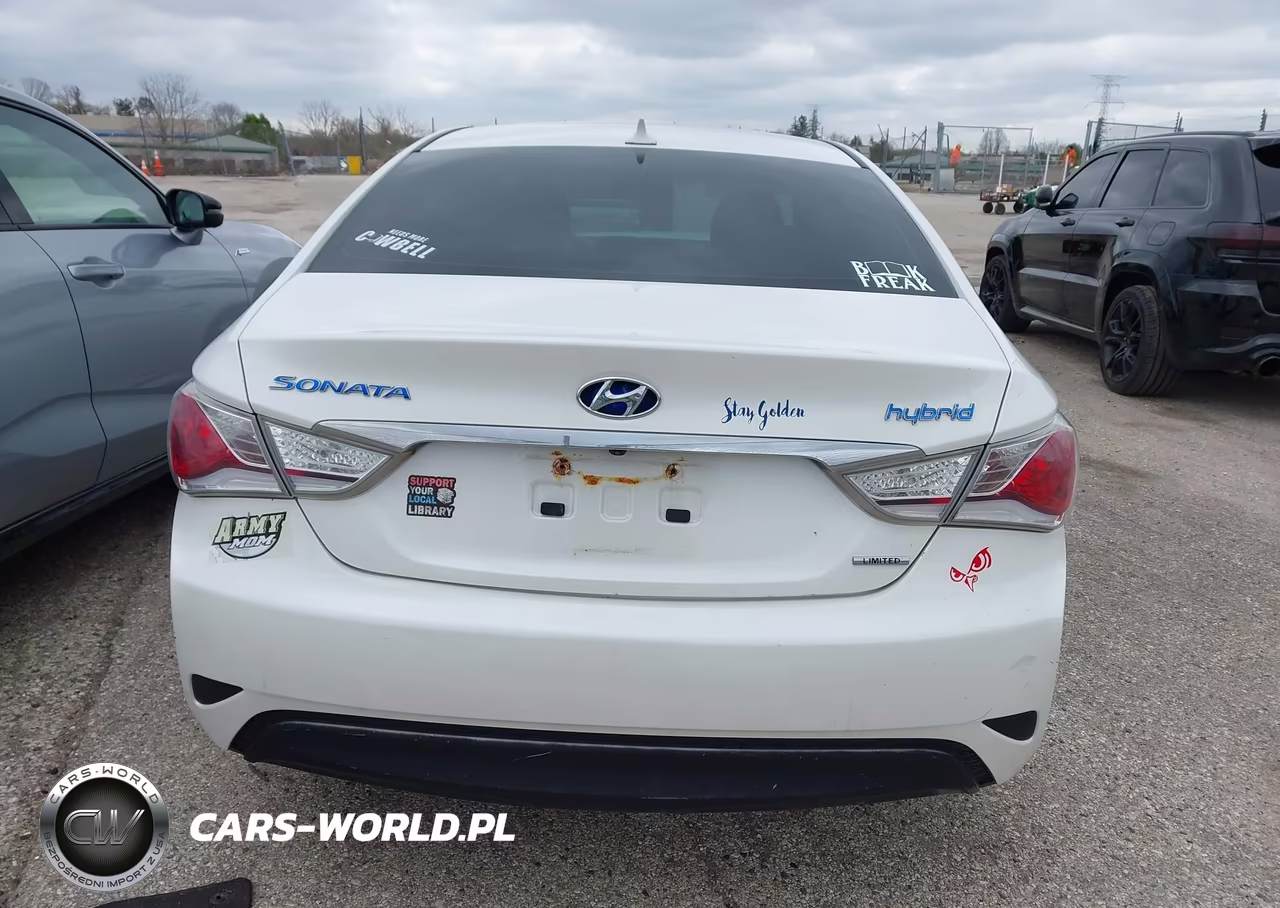 2013 Hyundai Sonata Hybrid Limited VIN:KMHEC4A47DA090460 - 16